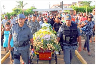 Enterro do soldado Clenildo Souza, PM morto na Feira da Liberdade durante um assalto em setembro deste ano