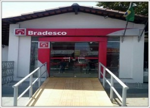 Agência do Bradesco, localizada na Avenida Gonçalves Dias em São José de Ribamar