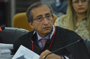 O desembargador Raimundo Barros foi o relator do processo 