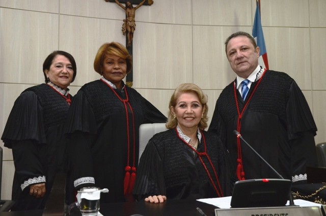  Os desembargadores Cleones Cunha, Maria das Graças Duarte e Anildes Cruz foram eleitos por aclamação